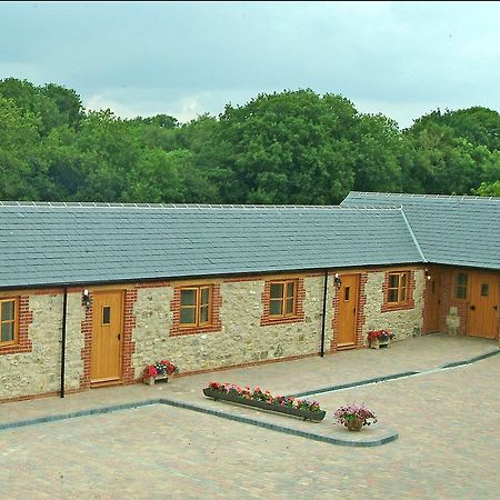 Hook Farm Cottages Royal Wootton Bassett Extérieur photo