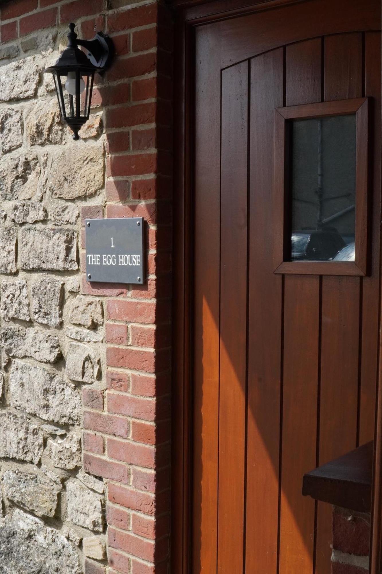 Hook Farm Cottages Royal Wootton Bassett Extérieur photo